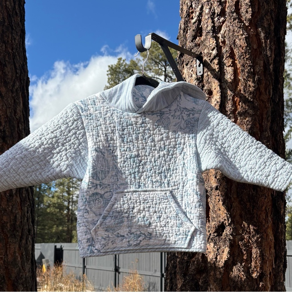 Upcycled Cozy White/Blue  Kids Hoodie with Seashell theme/2t/3t - Picture 4 of 7